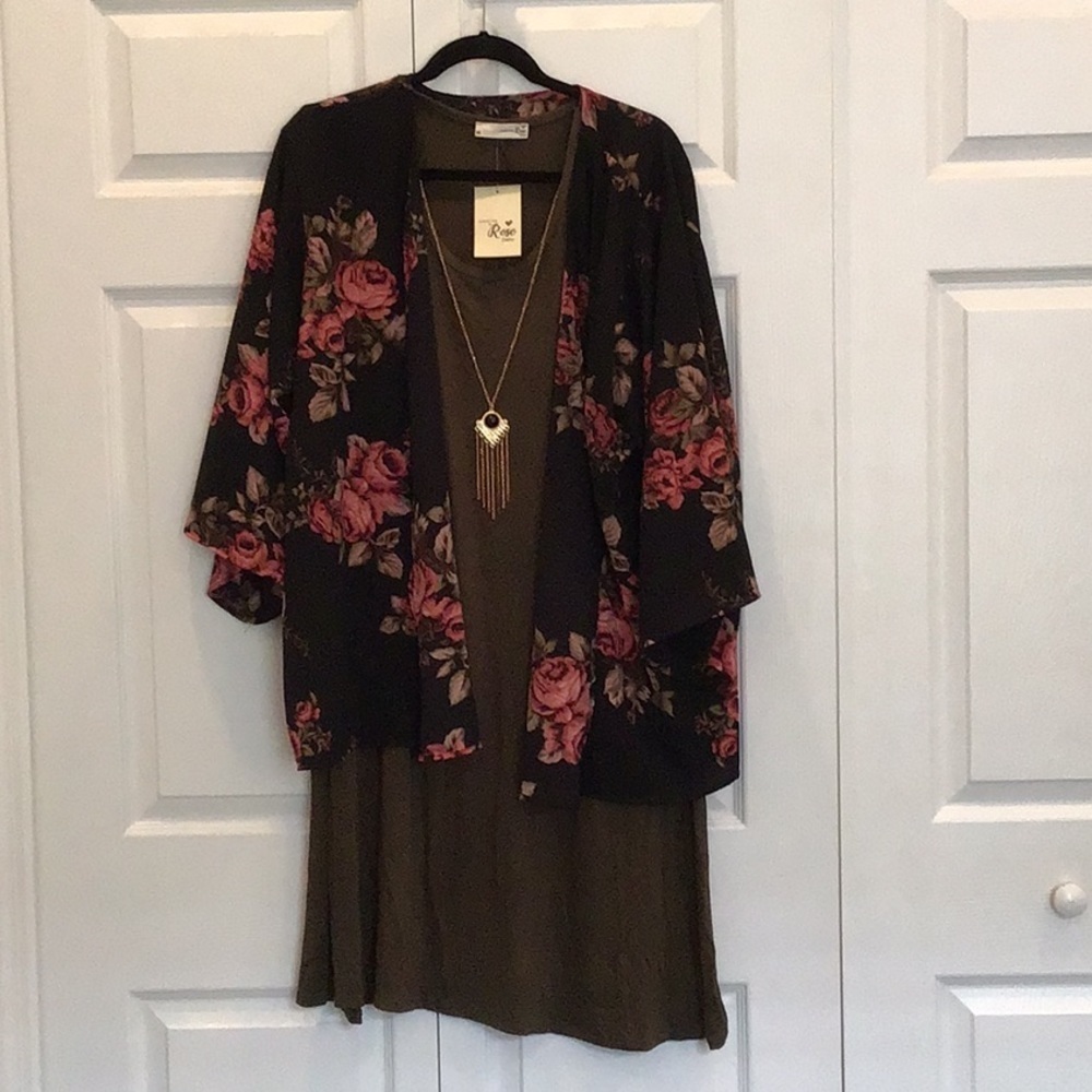 @ NWT 2-piece dress/jacket set - 3X (NECKLACE NOT INCLUDED)